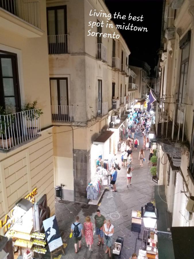 Ferienwohnung Sorrento City Center Atmosphere Exterior foto