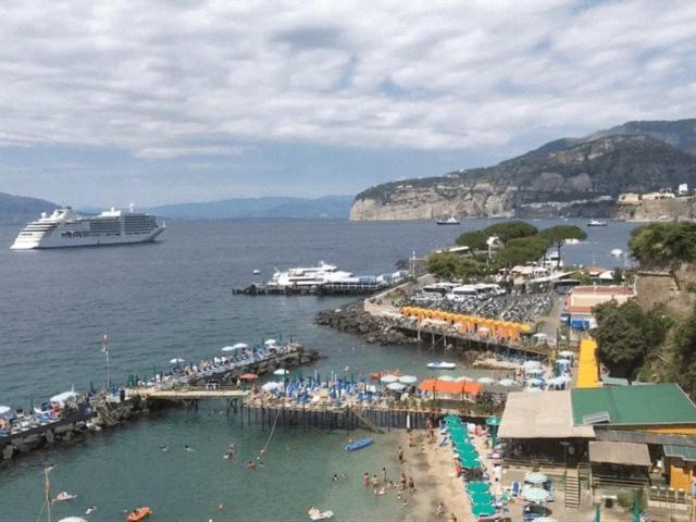 Ferienwohnung Sorrento City Center Atmosphere Exterior foto